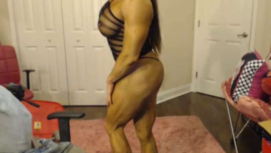 thick female muscle